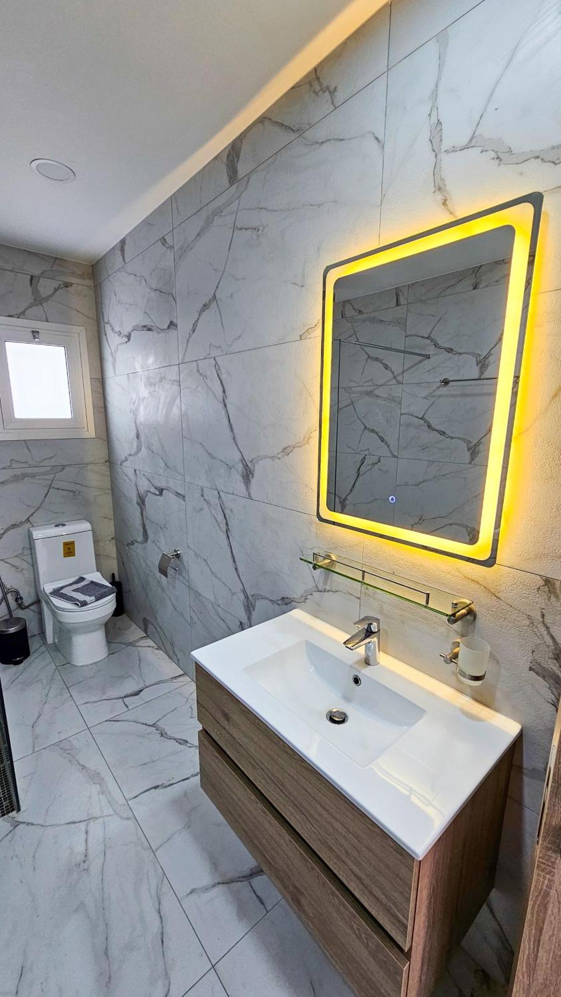 Eviathe Apartments Larnaca Ngoại thất bức ảnh