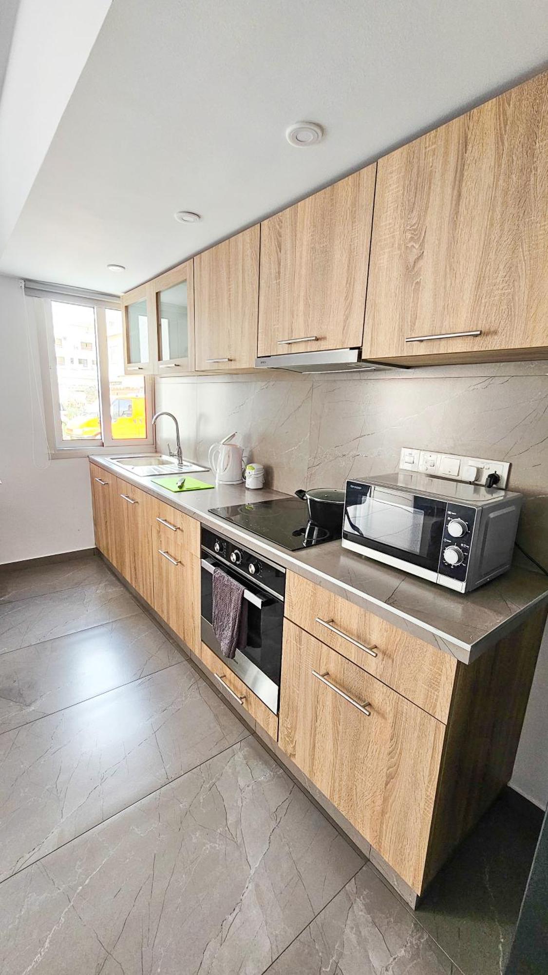 Eviathe Apartments Larnaca Ngoại thất bức ảnh