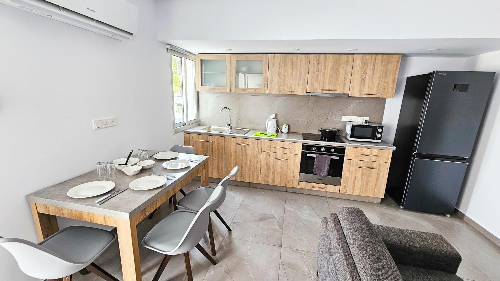 Eviathe Apartments Larnaca Ngoại thất bức ảnh